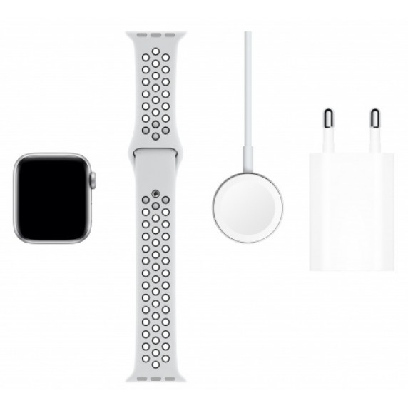 Apple Watch S5 NIKE 44mm Silver Aluminum / Pure Platinum Sport Band